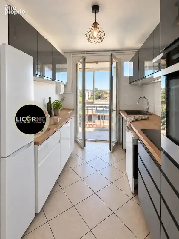 Appartement 2 pièces 40 m² à vendre à Marignane (13700) - photo 4