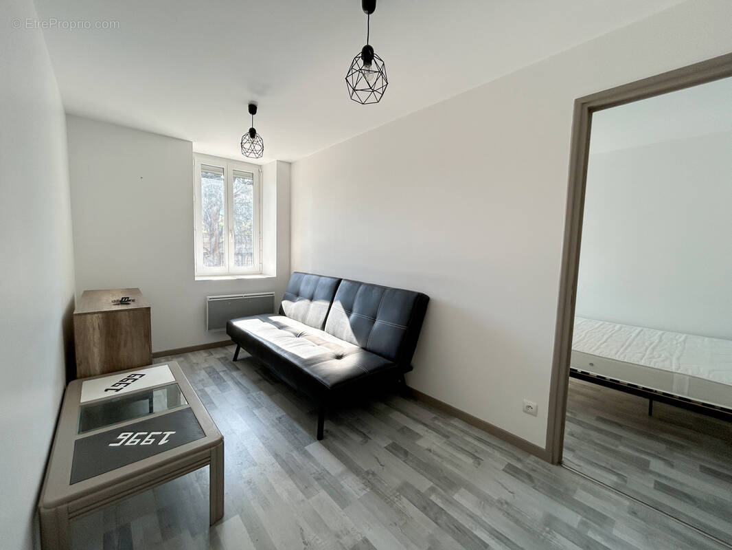 Appartement à COMMENTRY