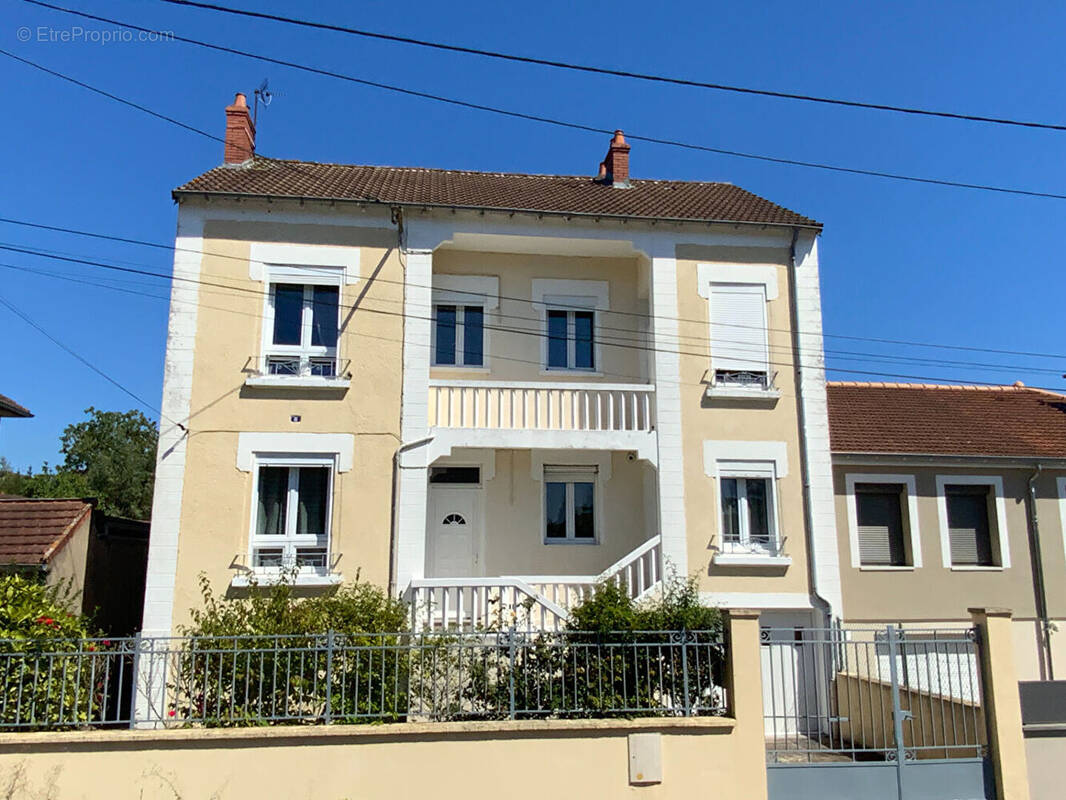 Maison à LE CREUSOT