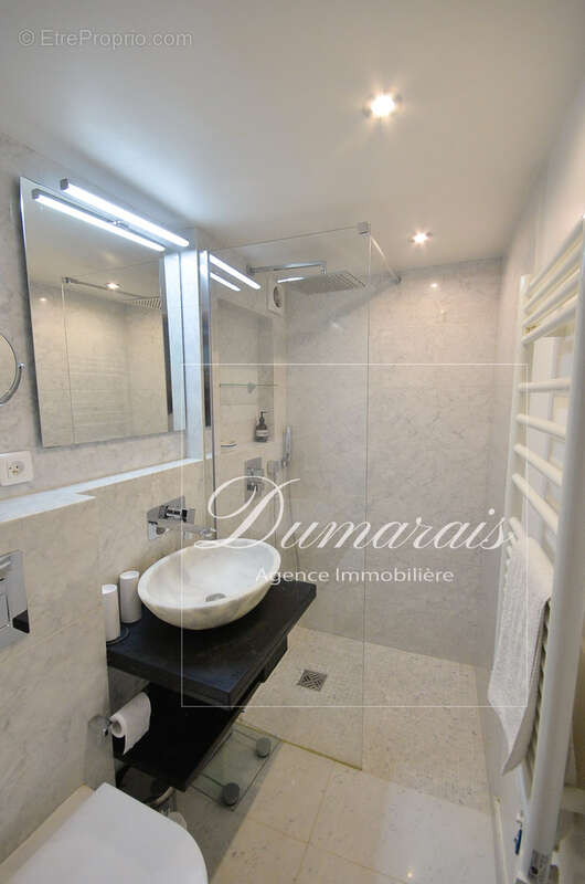 Appartement à PARIS-4E