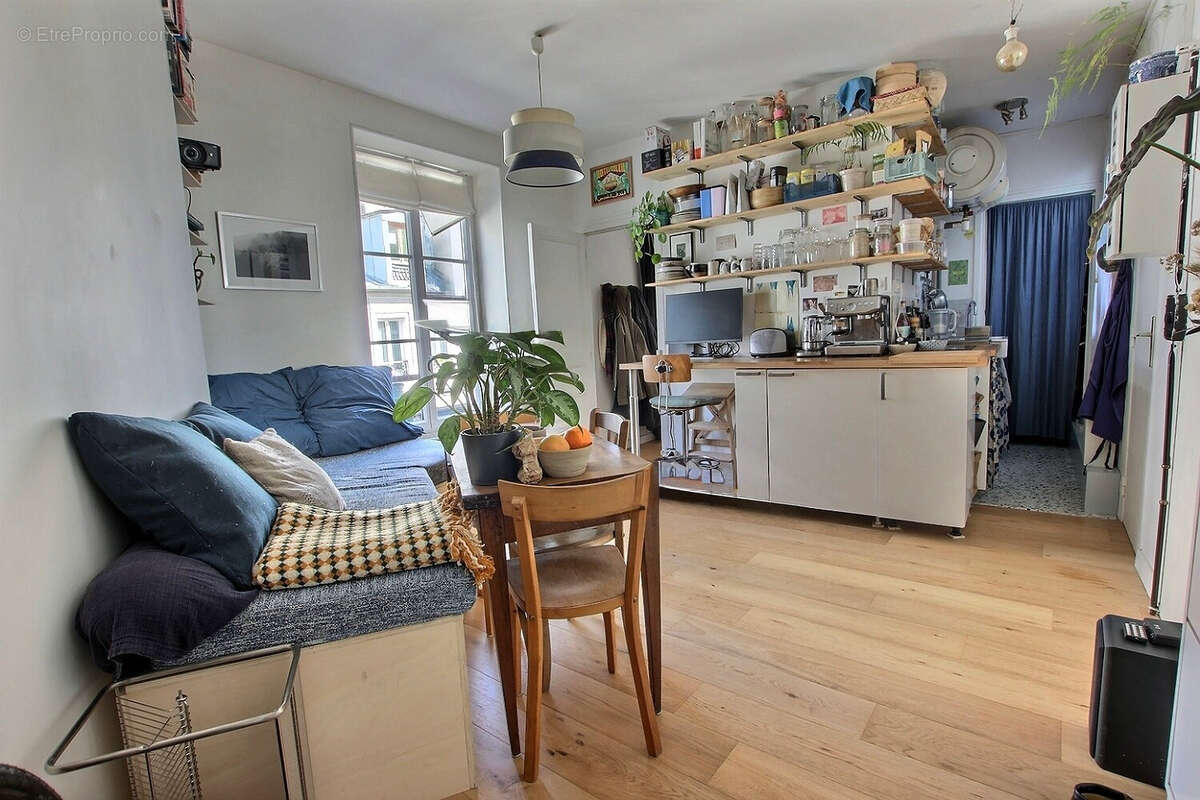 Appartement à PARIS-19E
