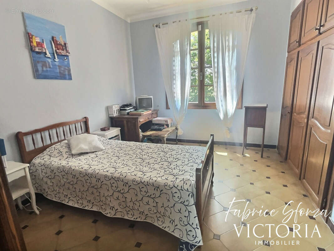 Maison à PUGET-VILLE