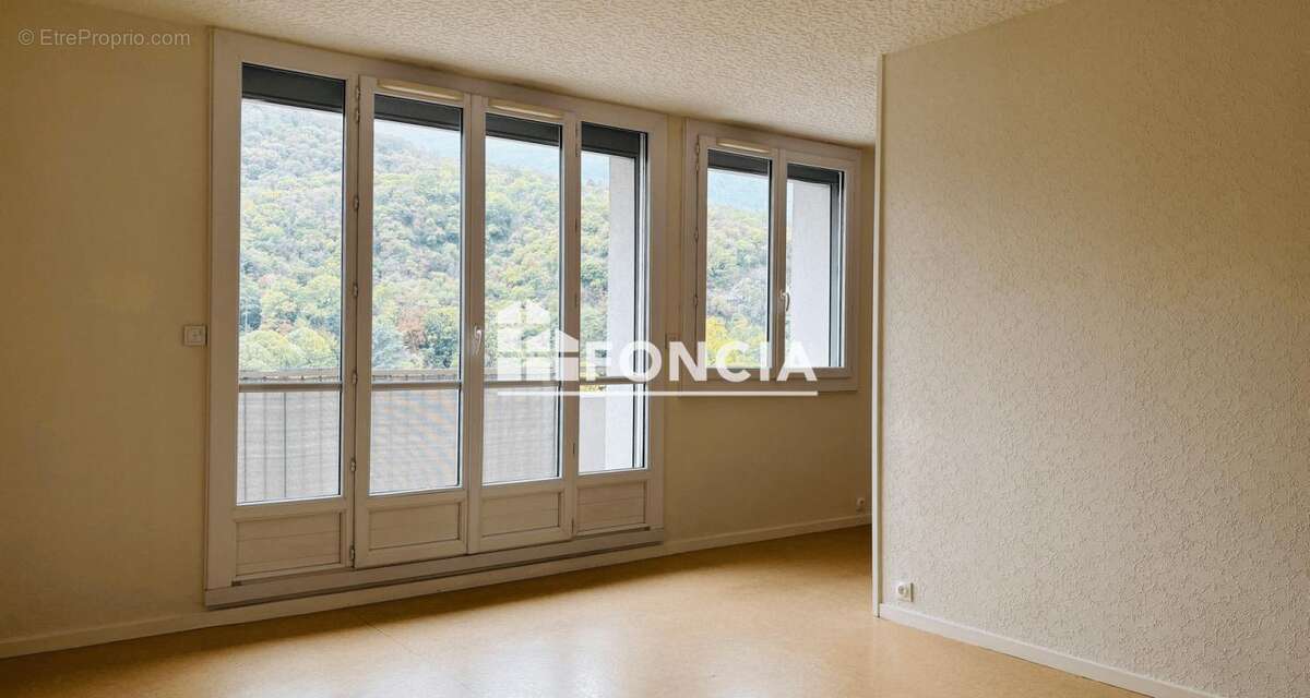 Appartement à SEYSSINET-PARISET