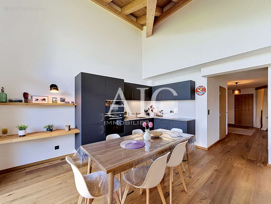 Appartement à COMBLOUX