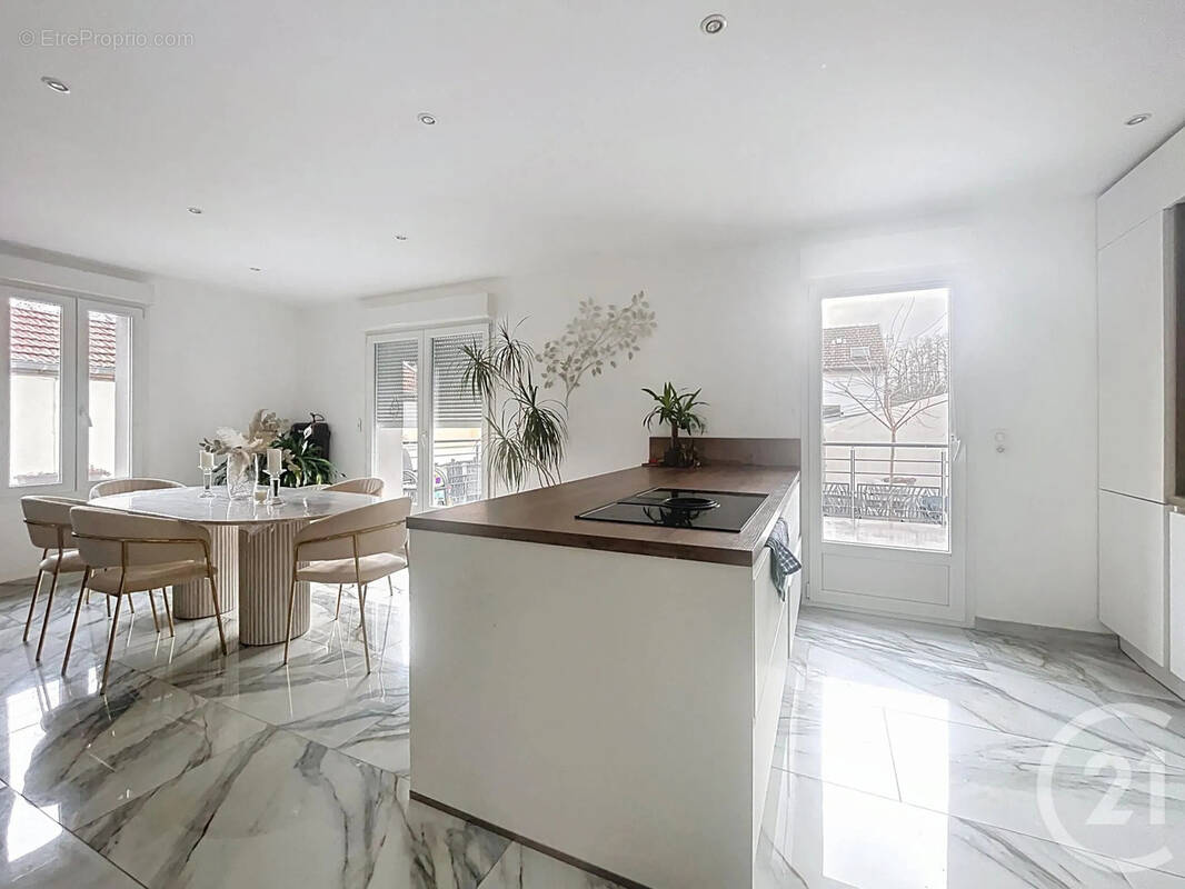 Maison à THAON-LES-VOSGES