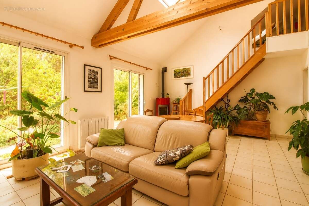 Maison 173 m² à Yerres  - photo 2