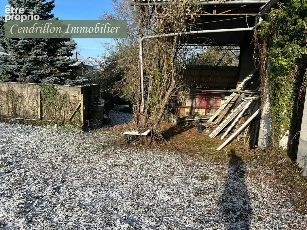 Ensemble de deux maisons de bourg avec garage et hangar - photo 18