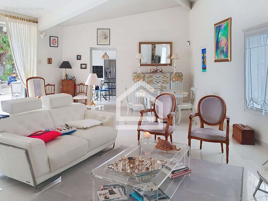 Maison à SAINT-MARTIN-DE-RE