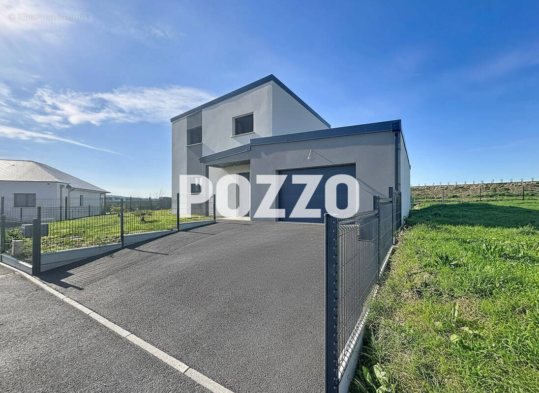 Maison à TORIGNI-SUR-VIRE