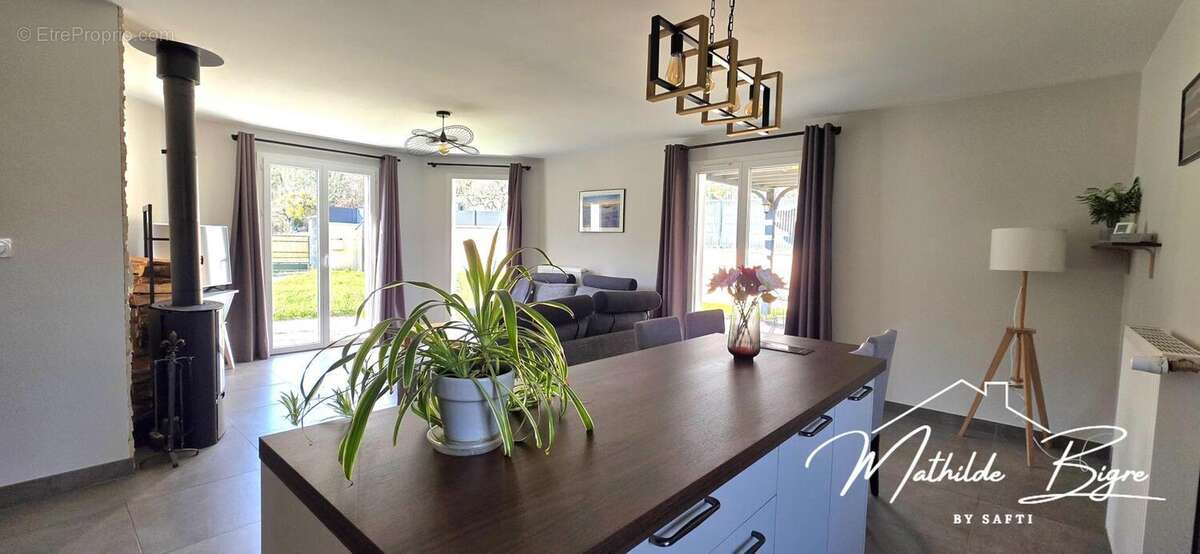 Maison 102 m² à Issoire  - photo 2