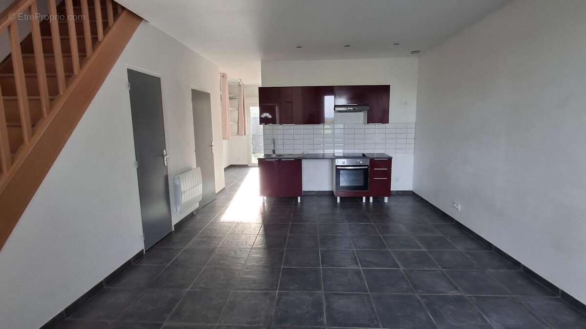 Maison à CREPY-EN-VALOIS