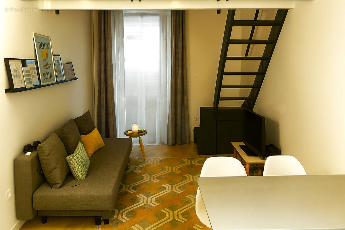 Appartement à ROQUEBRUNE-CAP-MARTIN