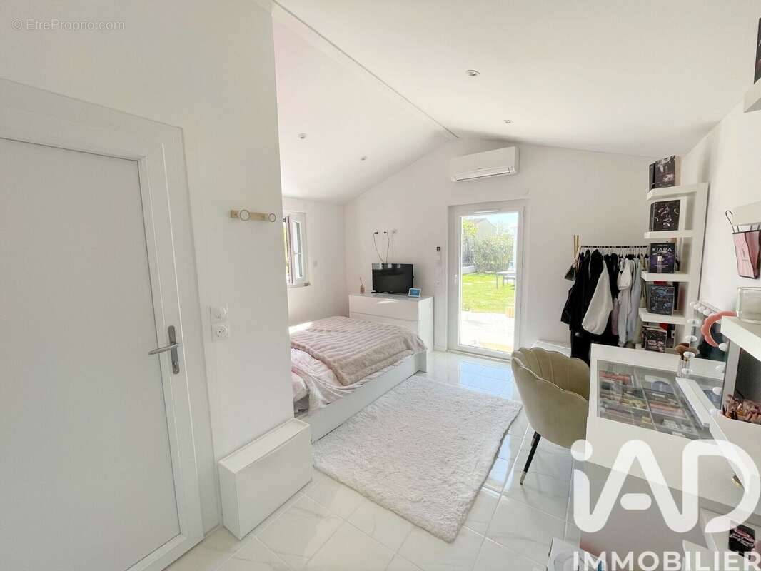 Photo 9 - Maison à PUGET-SUR-ARGENS