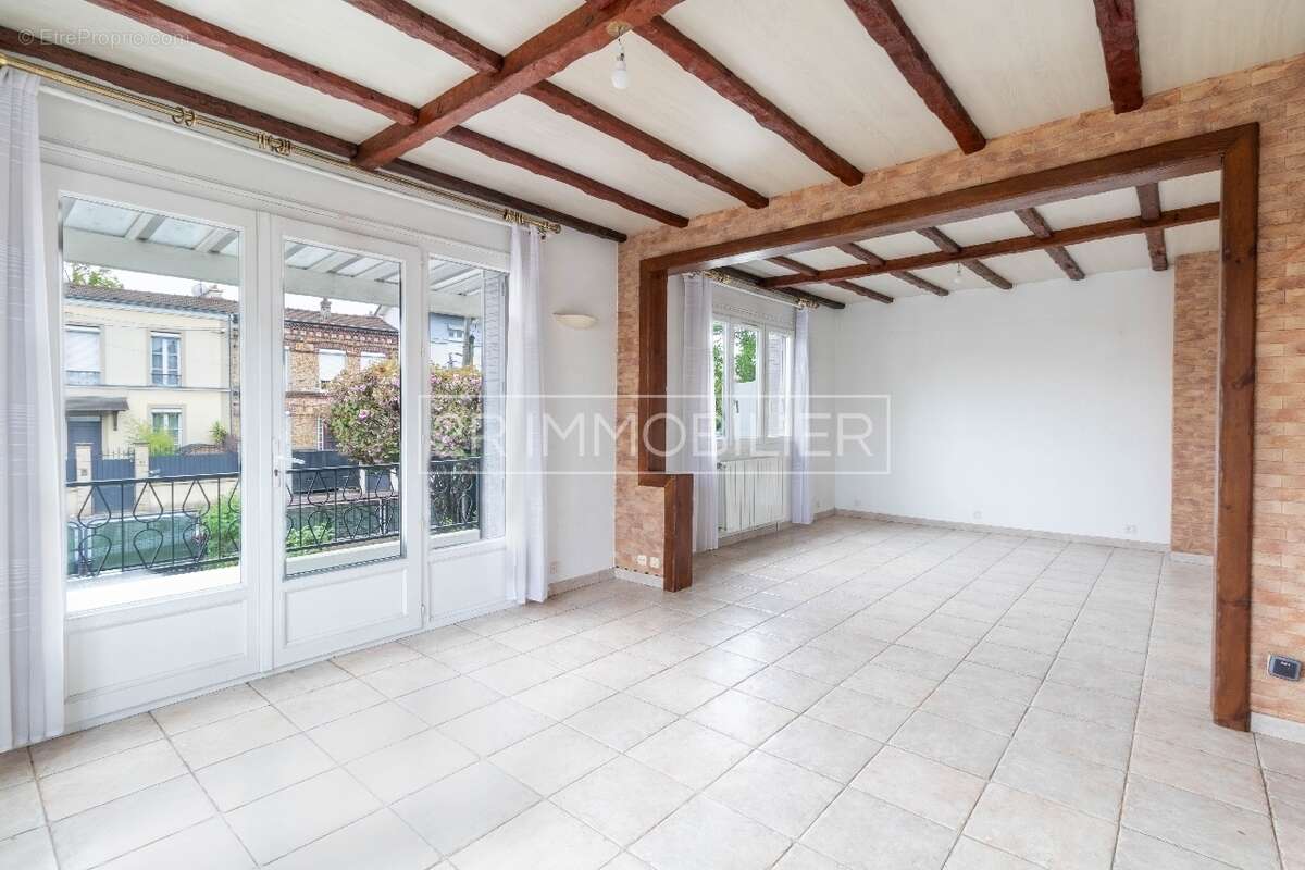 Maison à LIVRY-GARGAN