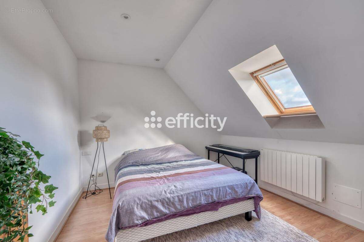 Maison à MERY-SUR-OISE