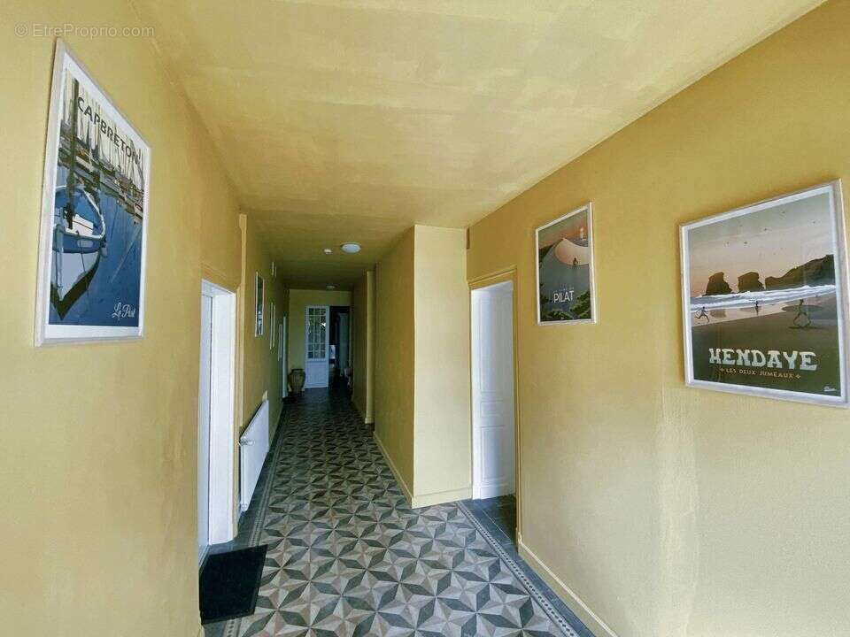 Commerce à CAZAUBON