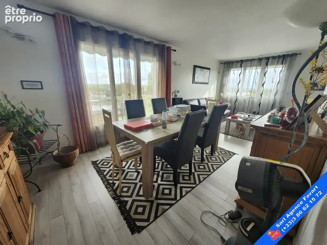 Appartement F3 transformé en grand F2 - photo 1