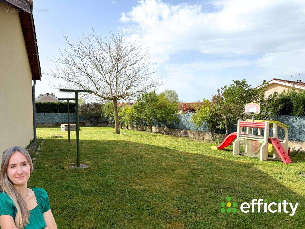 Maison à POUILLY-LES-FEURS