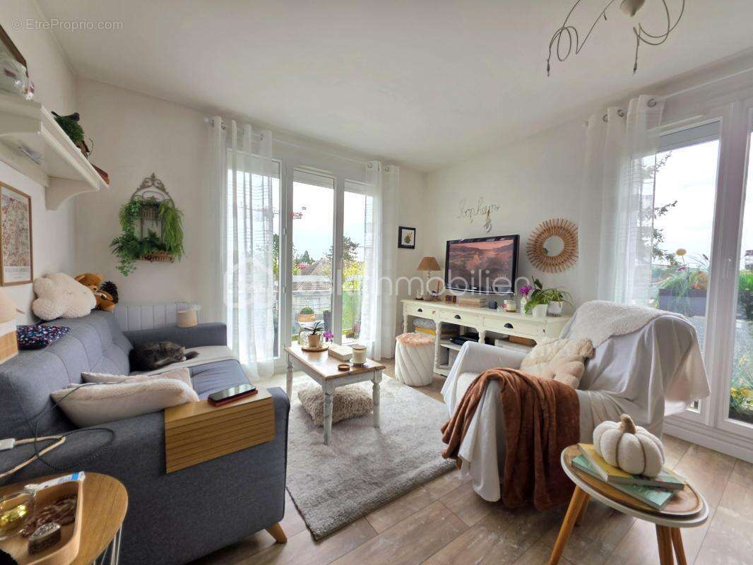Appartement à OZOIR-LA-FERRIERE