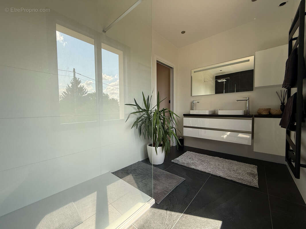 Pavillon contemporain de 2021 - 80m2 - 4 chambres - photo 15