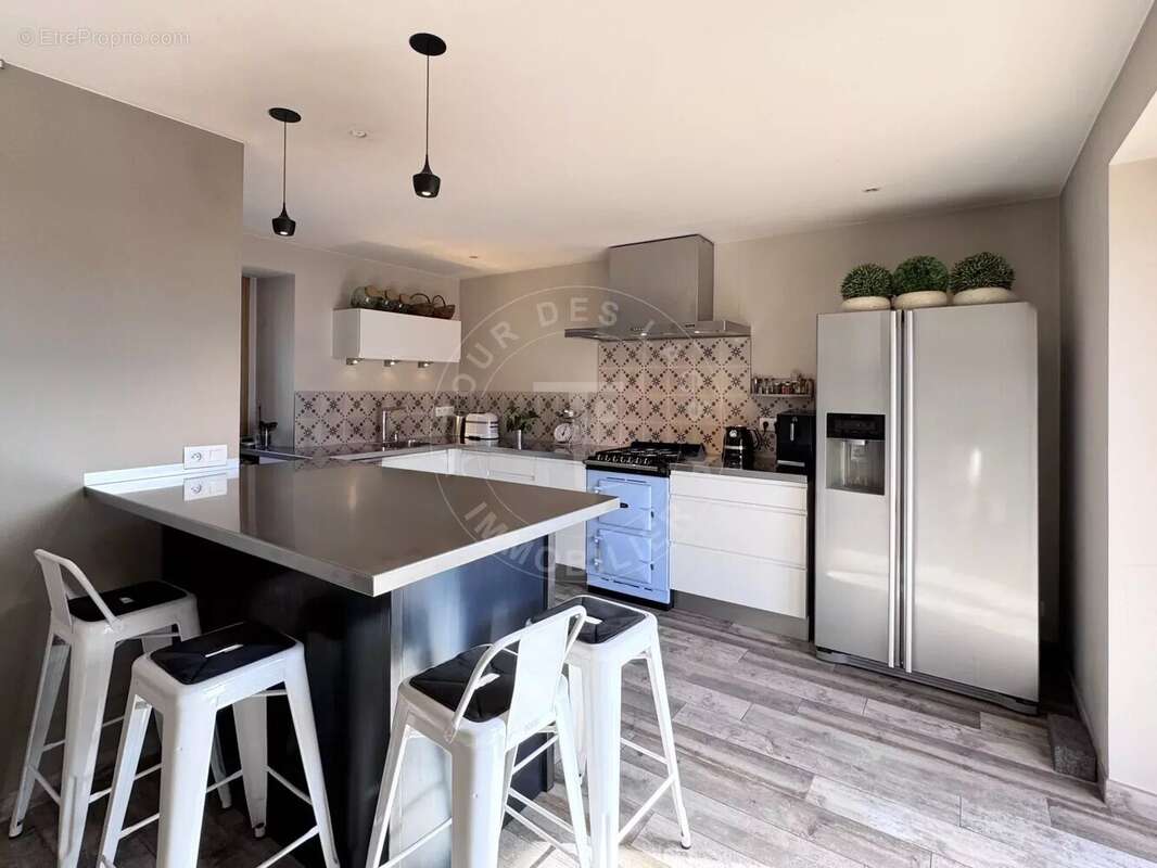 Maison à DINGY-SAINT-CLAIR