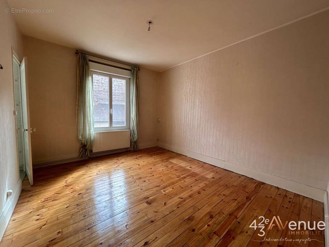 Appartement à SAINT-ETIENNE