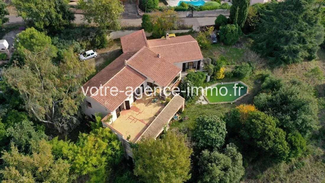 Maison à LA GAUDE