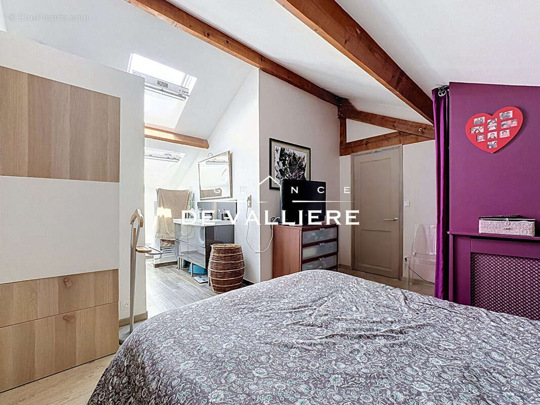Rueil Malmaison - Côteaux - Maison 6 pièces 4 chambres - photo 15