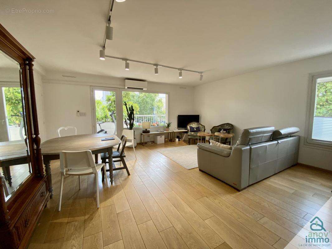 Appartement à LYON-8E