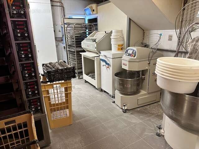 A vendre - boulangerie patisserie - centre ville - photo 7