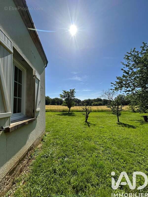 Photo 2 - Maison à LE BLANC