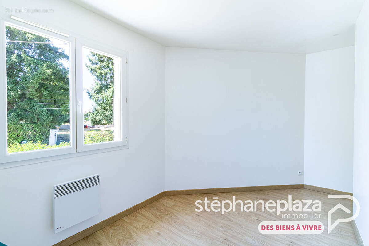 Maison Tossiat 4 pièces - photo 8