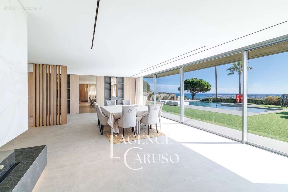 Maison à VILLENEUVE-LOUBET