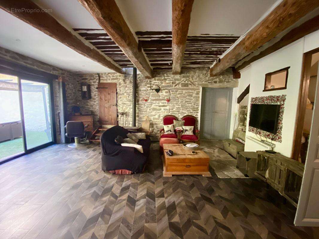Superbe maison au coeur du village de Siran - photo 4