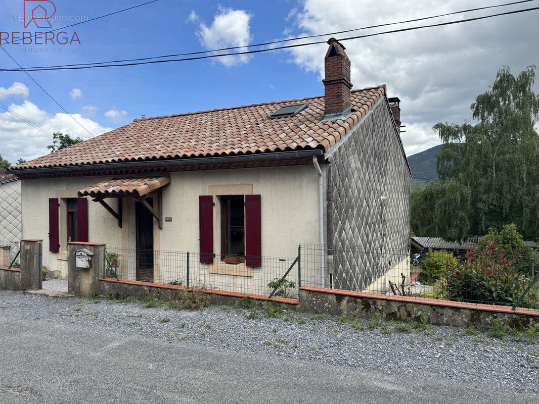 Maison à BOUT-DU-PONT-DE-LARN