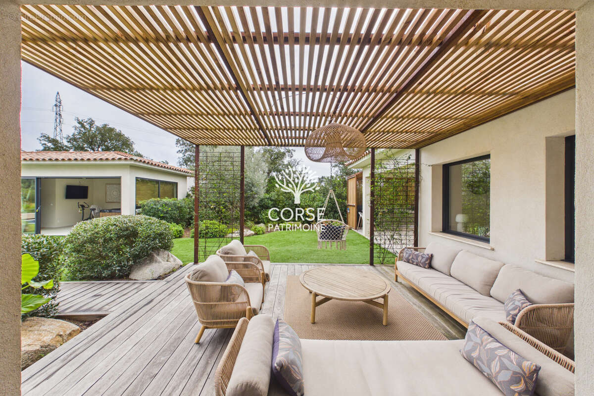 Maison à PORTO-VECCHIO