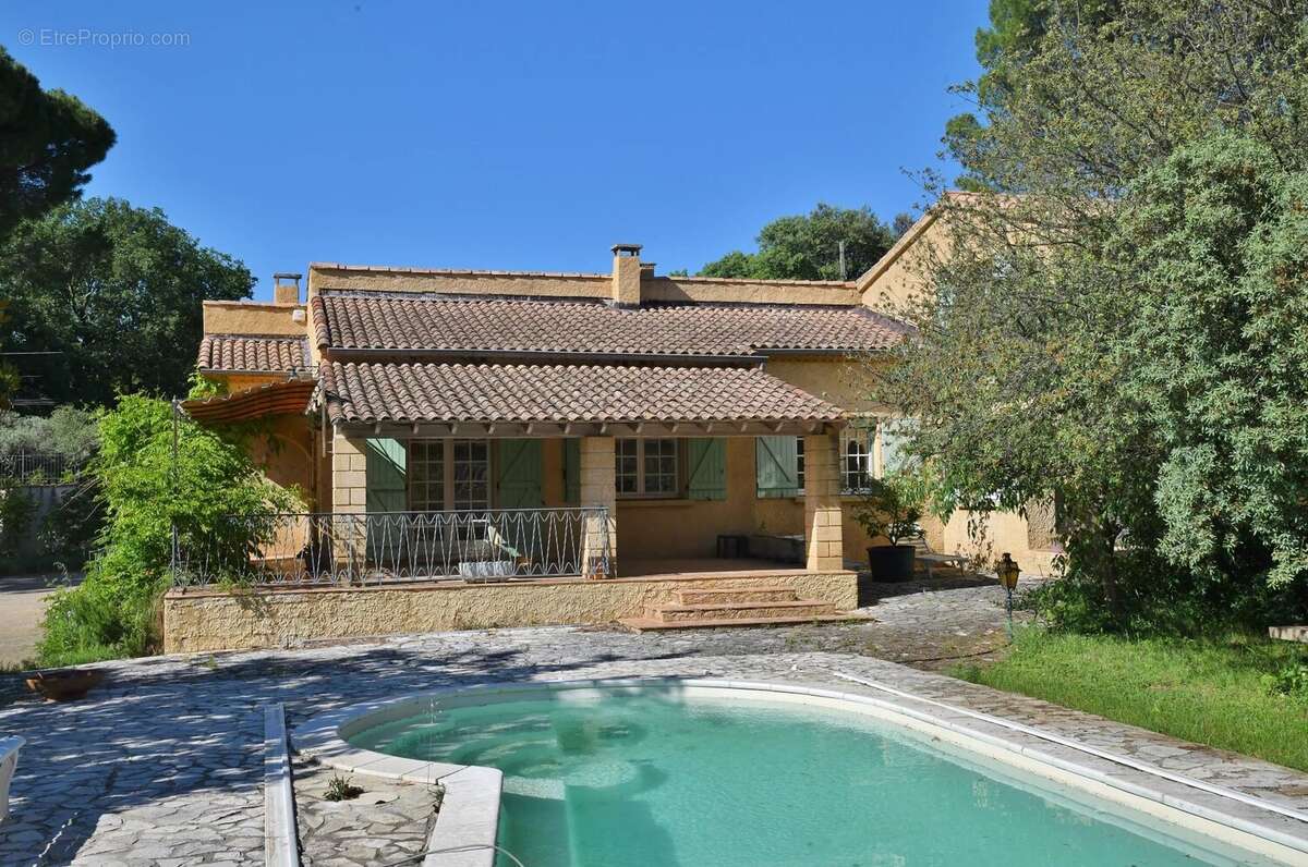 Maison à UZES