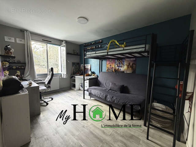 Maison à VERT-SAINT-DENIS