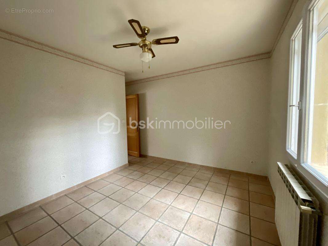 Maison à FORCALQUEIRET