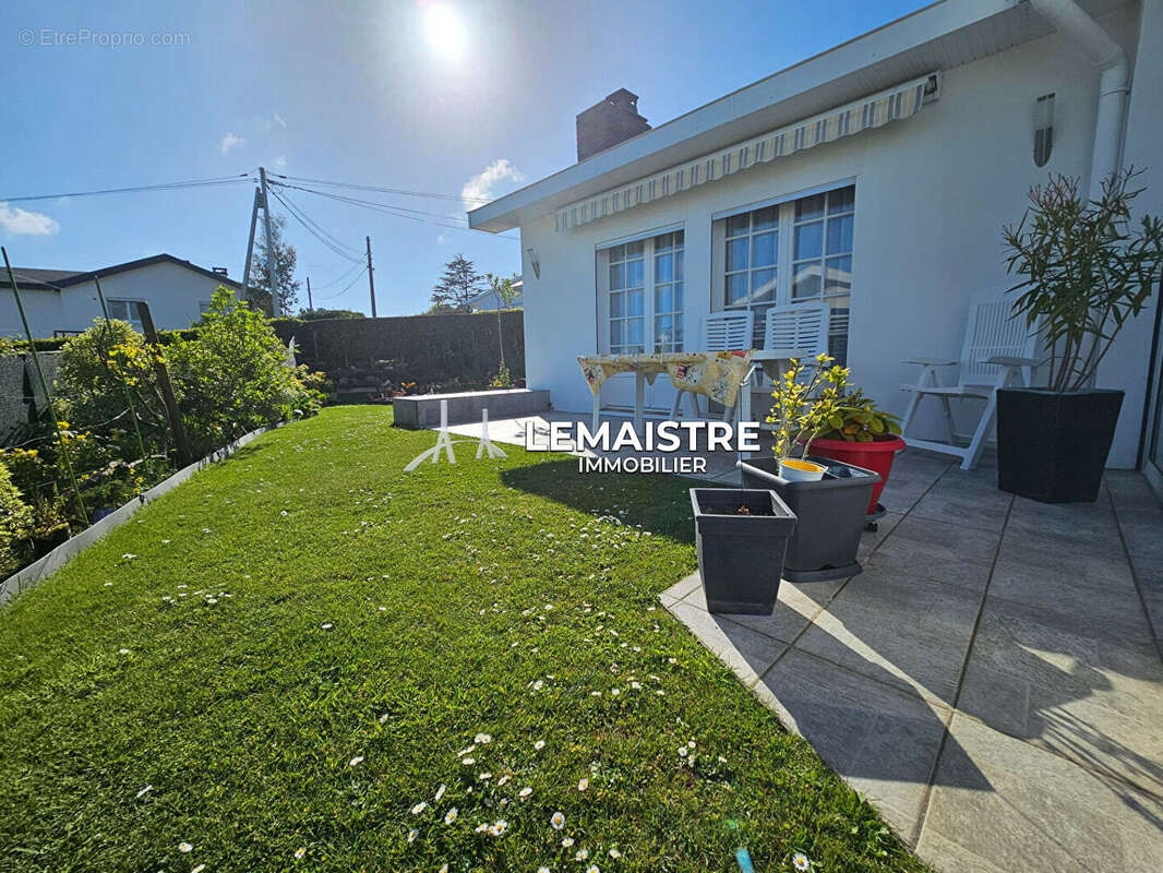 Maison à FONTAINE-LA-MALLET