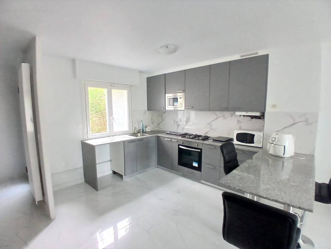 Cuisine - Maison à BOISSY-SAINT-LEGER