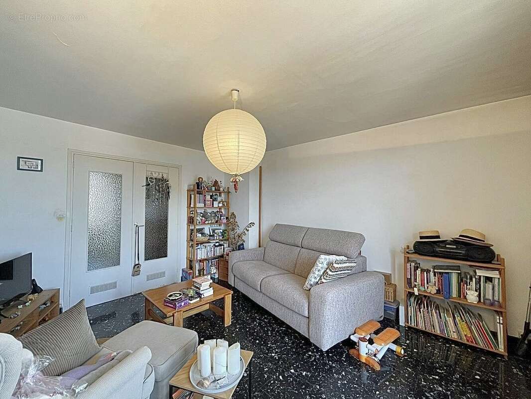 Appartement à PONT-DE-CHERUY