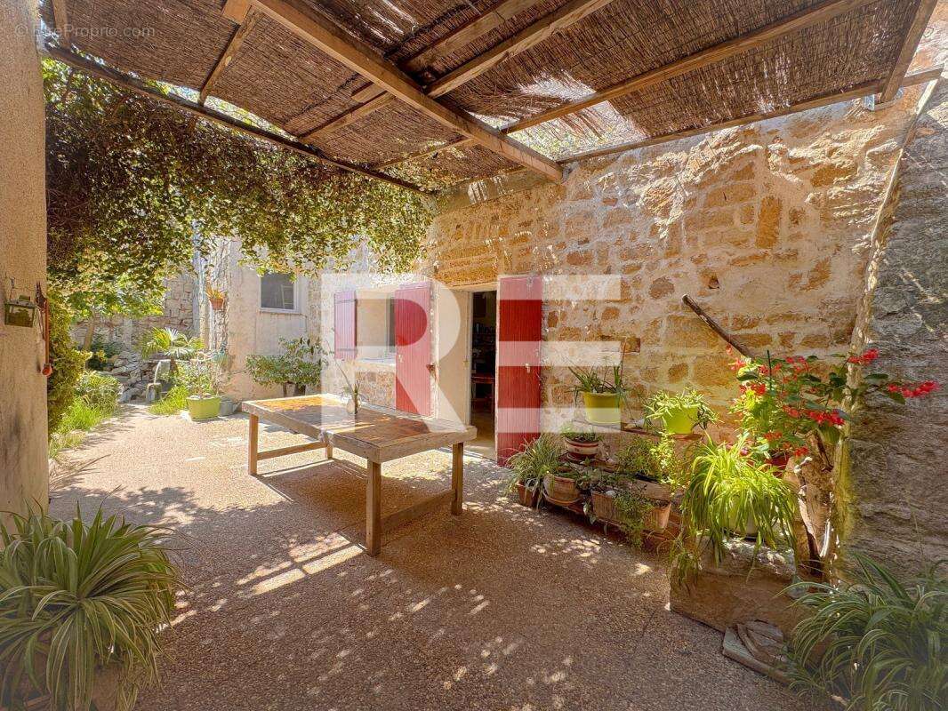 Demeure de caractère 218 m² avec cour interieure & atelier - photo 3