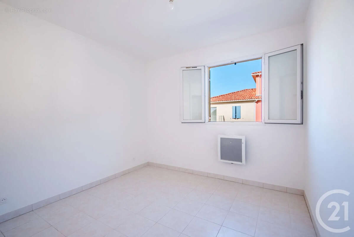Appartement 66 m² à Antibes  - photo 7