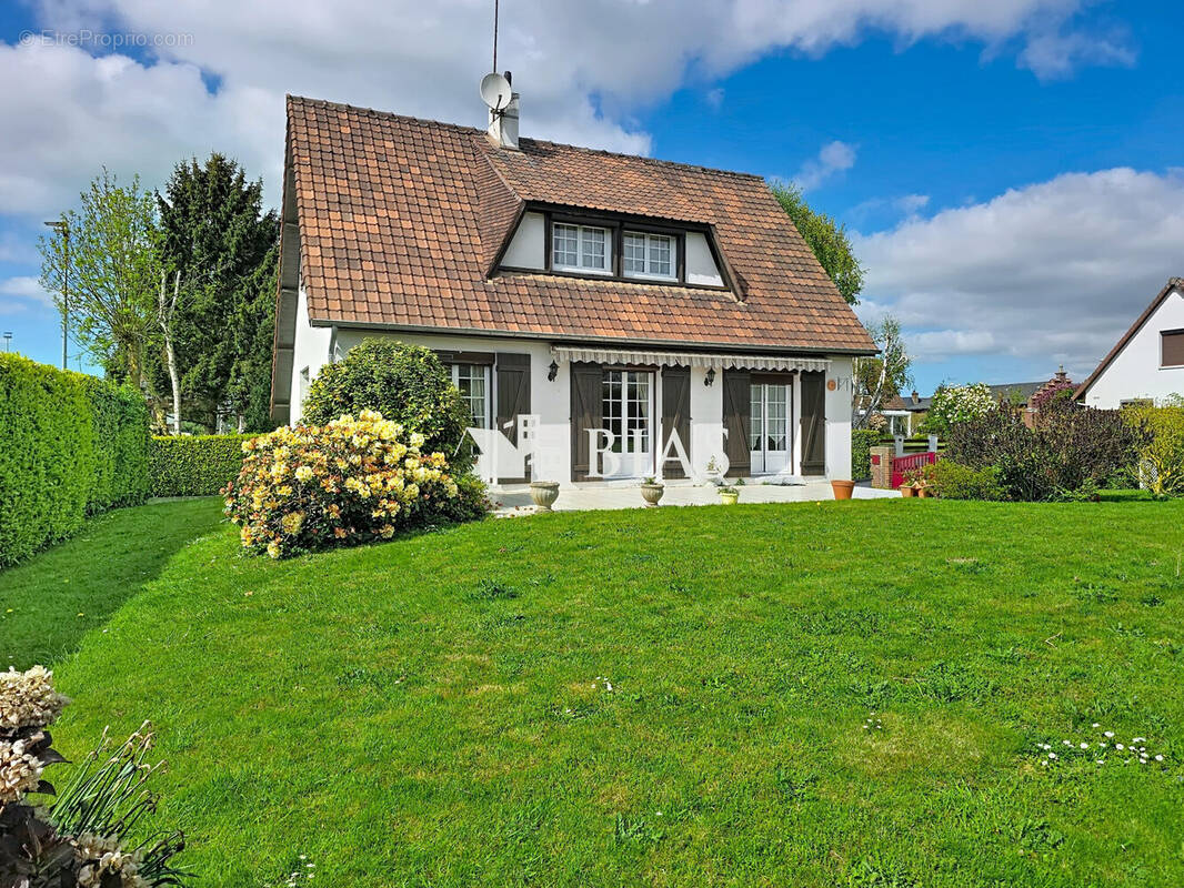 Maison à SAINT-PIERRE-DE-VARENGEVILLE