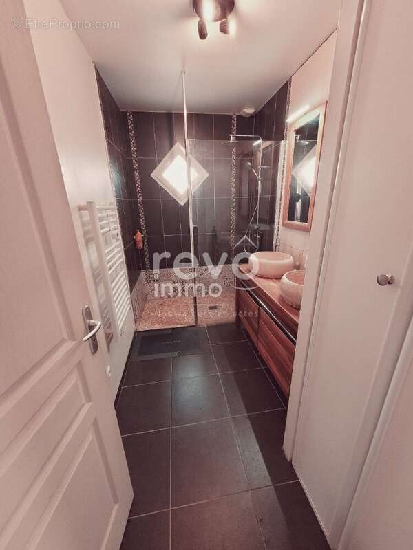 Maison à VOIVRES-LES-LE-MANS