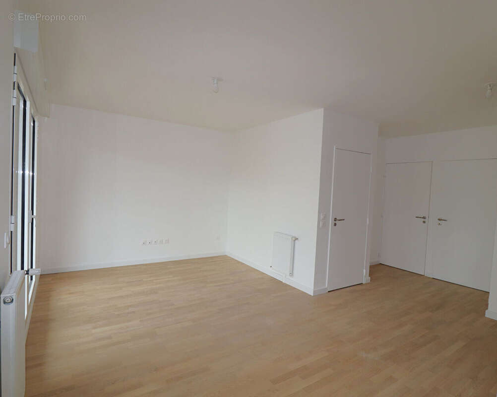 Appartement à ISSY-LES-MOULINEAUX