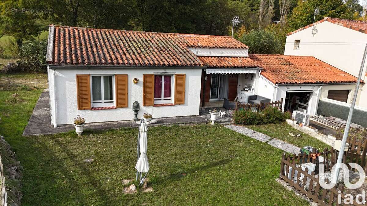 Photo 4 - Maison à TABRE