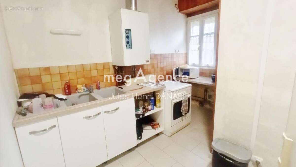 Appartement à VILLENEUVE-SUR-YONNE