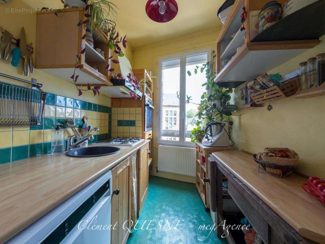 Charme important / centre-ville / 3 chambres - photo 14
